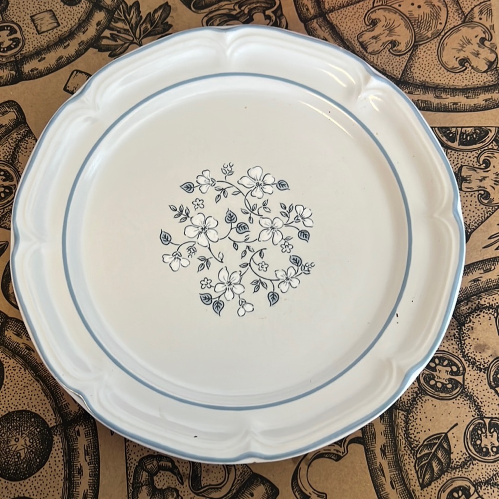 Plate - porcelain